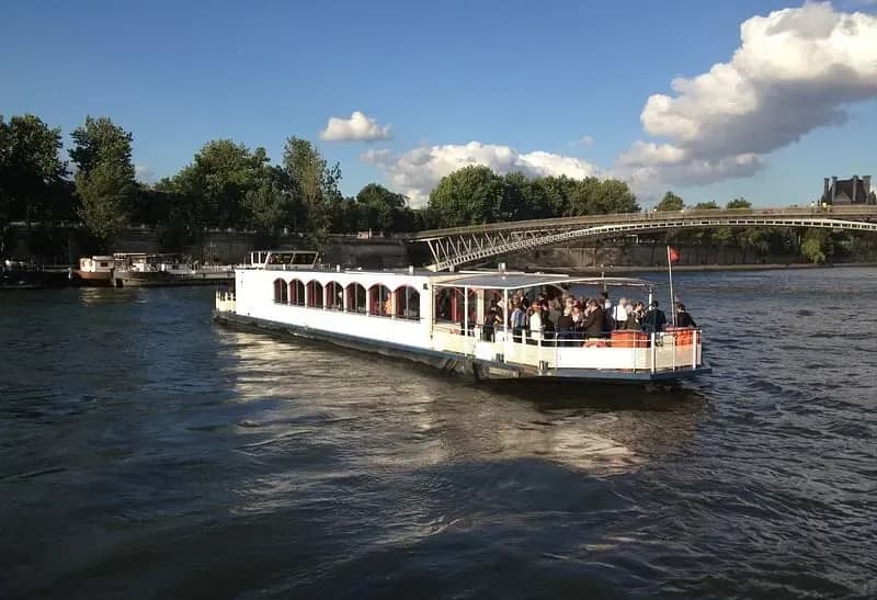 La Guêpe Buissonière — photo 1