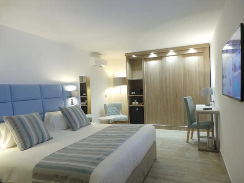 Isulella Hotel & Restaurant — photo 3