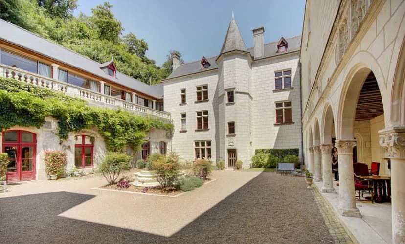 Hotel Château De Chissay — photo 4