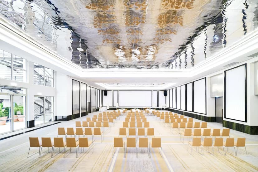Carlton Cannes, a Regent Hotel — photo 4