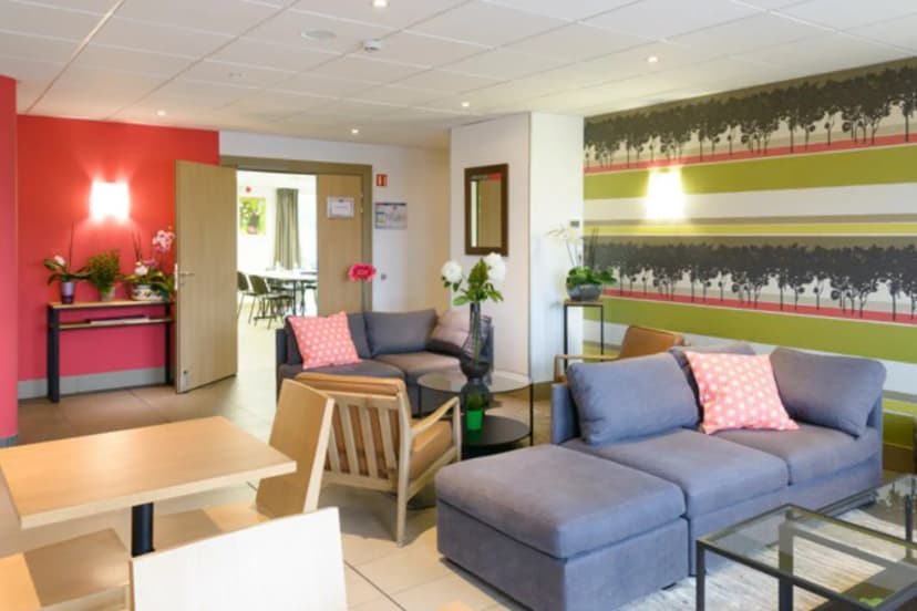 BRIT HOTEL Reims Croix Blandin — photo 2