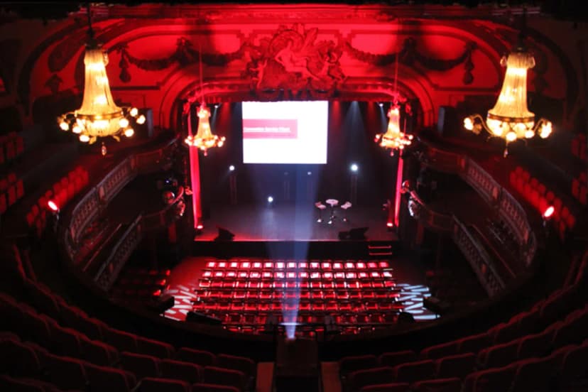 Le Trianon — photo 1