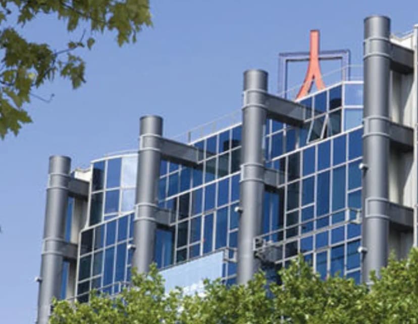 HEC Paris Business School — photo 1