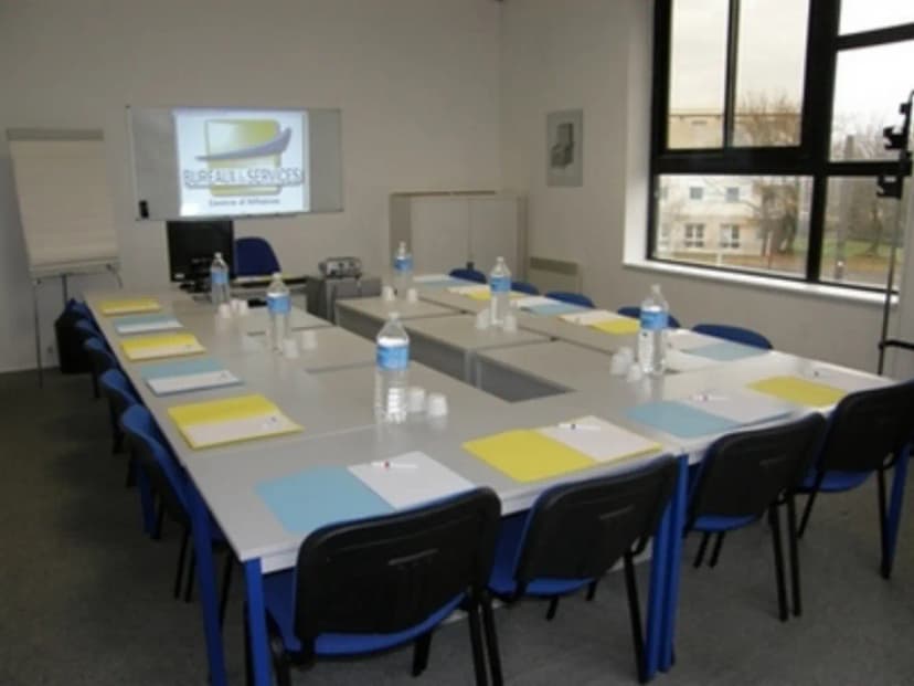 BUREAUX & SERVICES — photo 2