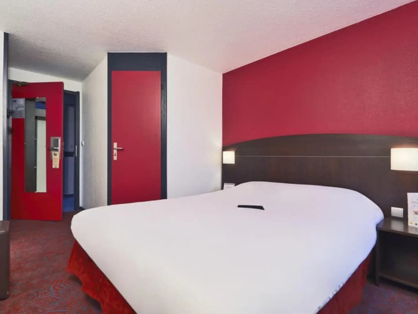 Hotel Kyriad South Lyon Saint-Genis-Laval — photo 5