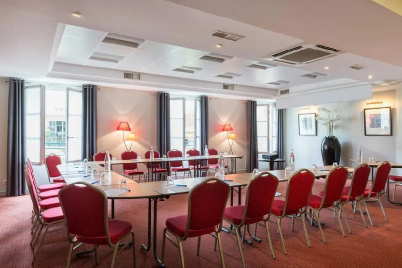 Le Grand Hôtel du Plessis-Robinson - Bar de l'horloge — photo 4