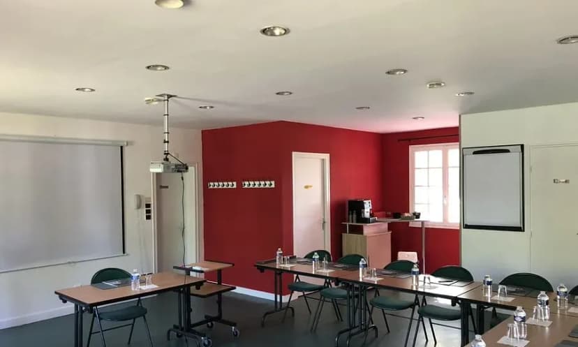 Kyriad Niort Est - La Crèche — photo 5