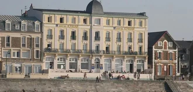 Hôtel Kyriad Saint Malo Plage Vue Mer — photo 1