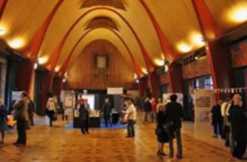 La Halle Aux Toiles — photo 3