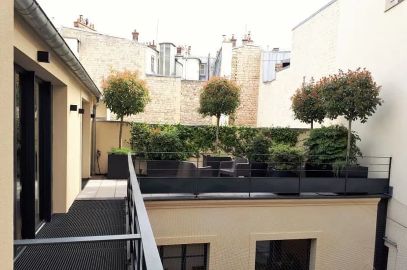 Blue Shaker, Paris 8e