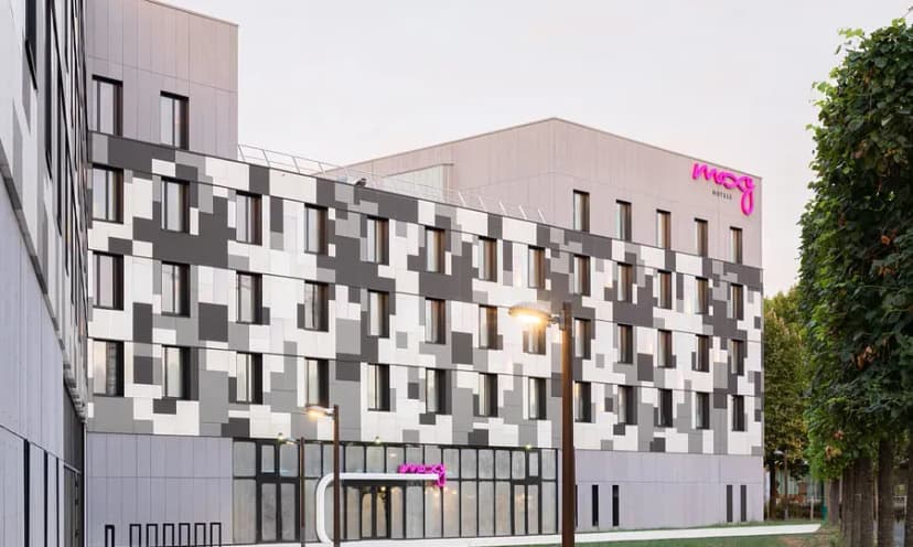 Moxy Paris Val d’Europe — photo 1