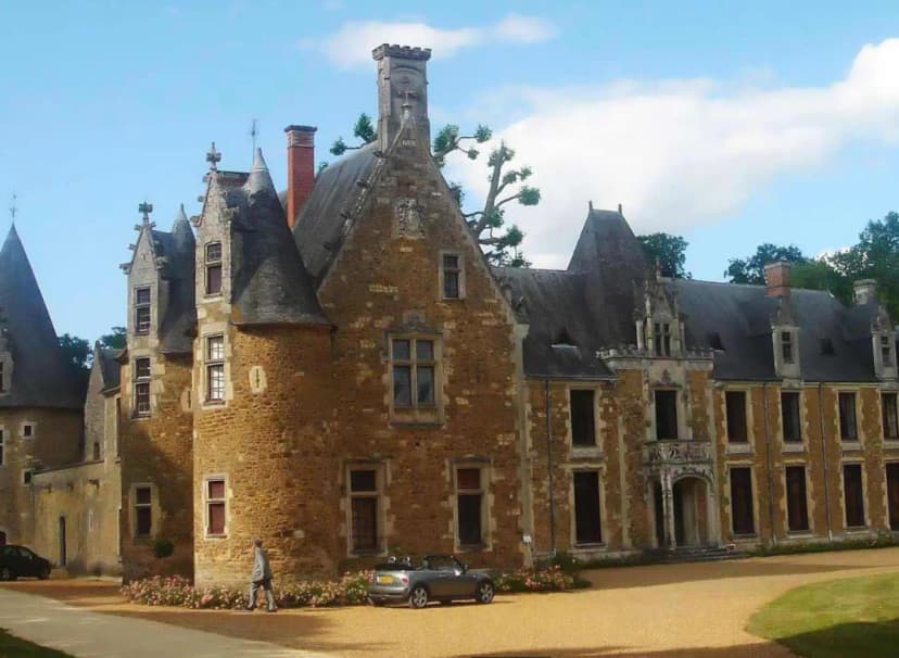 Castle Chéronne — photo 1