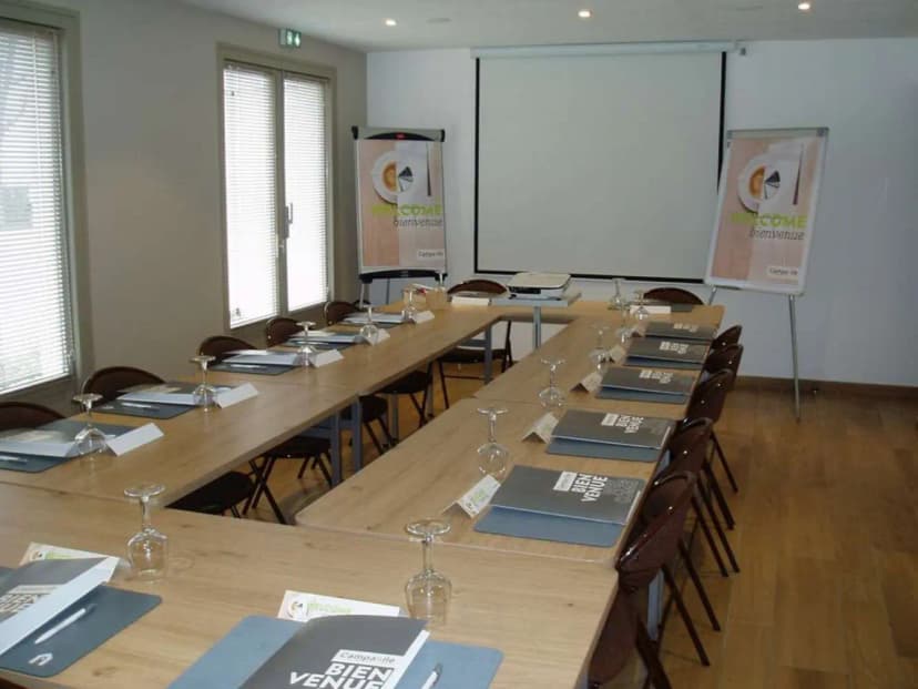 Hôtel Restaurant Campanile Reims Sud - Bezannes — photo 2