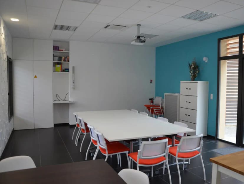 Brenne Box, Espace De Coworking, France Services, Cyber-Espace — photo 5