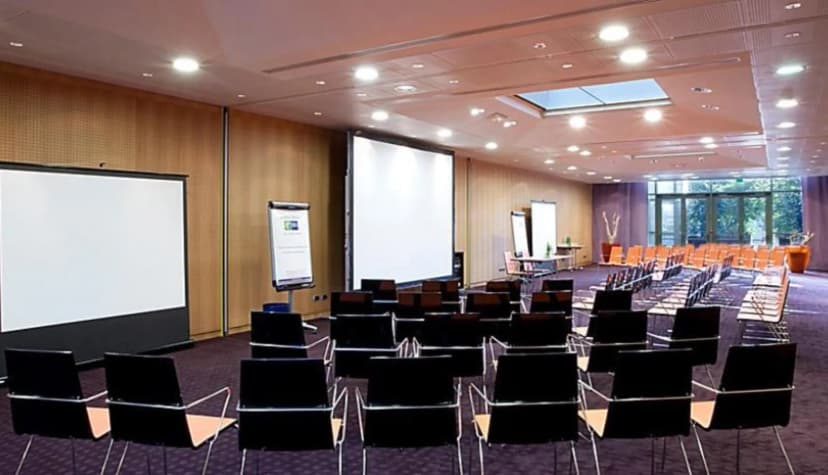 Holiday Inn Express Paris - Canal de la Villette, an IHG Hotel — photo 2