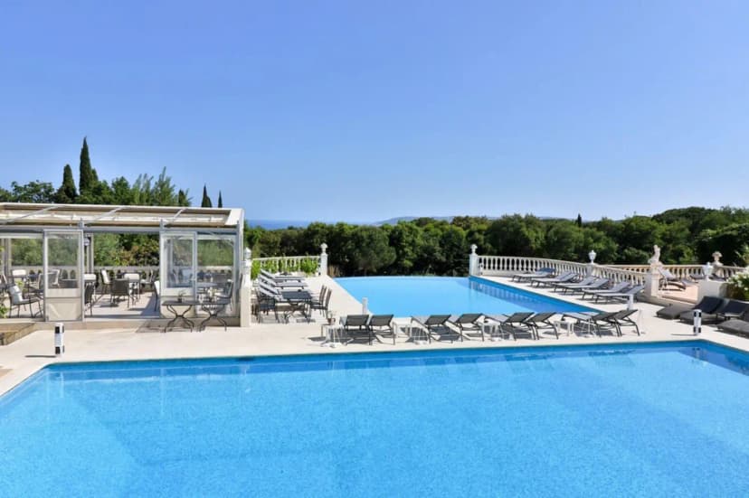 Hotel Mas Bellevue à Saint-Tropez, vue mer. — photo 1