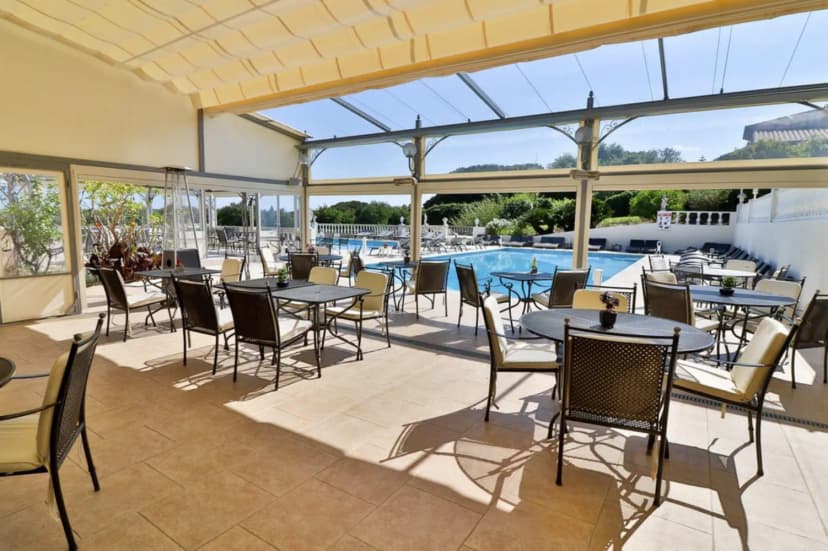 Hotel Mas Bellevue à Saint-Tropez, vue mer. — photo 3