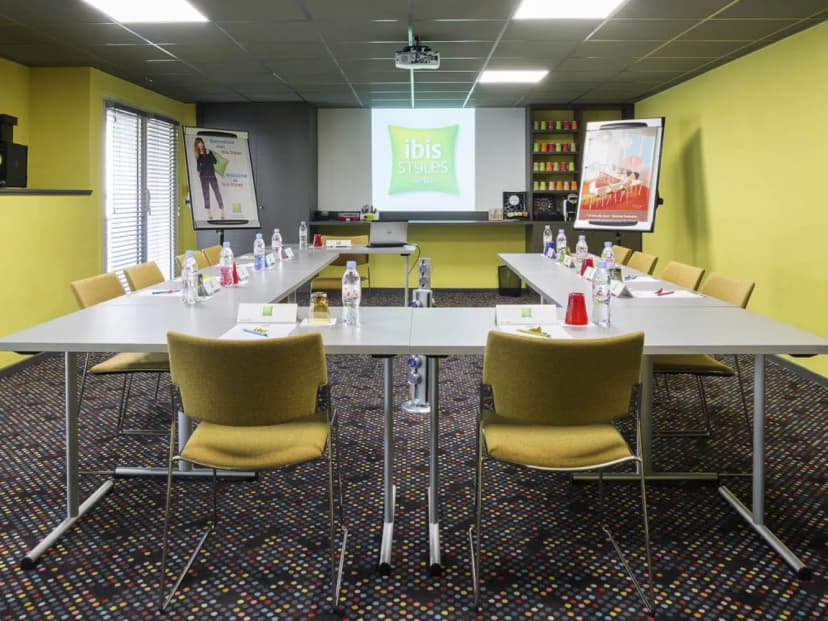 ibis Styles Lyon Confluence — photo 3