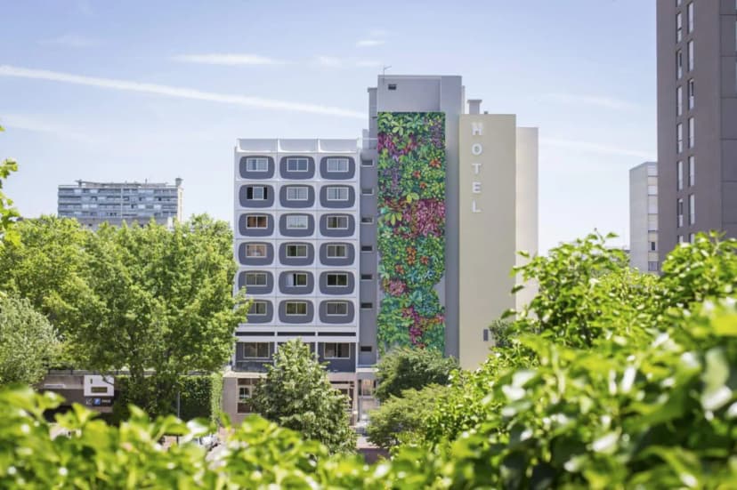 Hôtel des Congrès by Arteloge — photo 1
