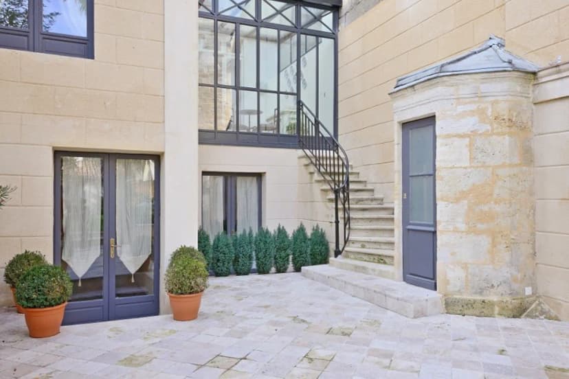 Villa Victor Louis — photo 1