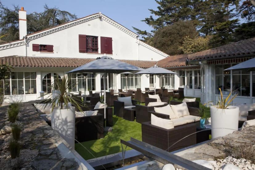Hôtel Restaurant Les Prateaux — photo 1