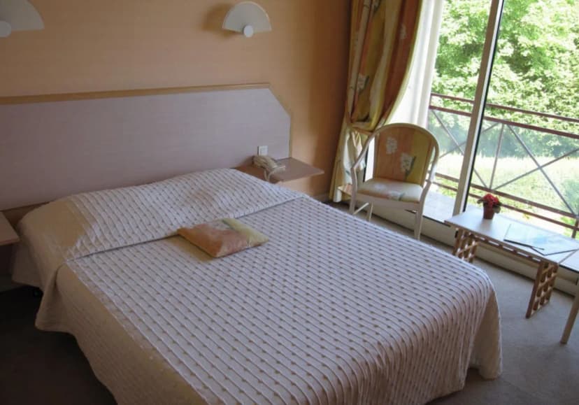 Auberge _ Saint-Thegonnec — photo 5