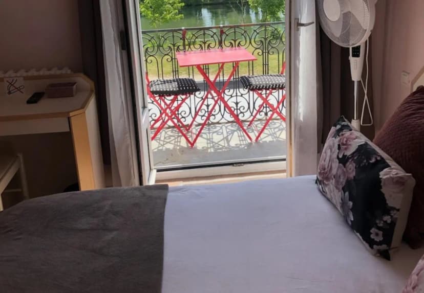 Hôtel De L'Oise — photo 1