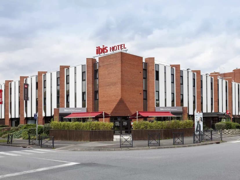 Ibis Évry-Courcouronnes — photo 1