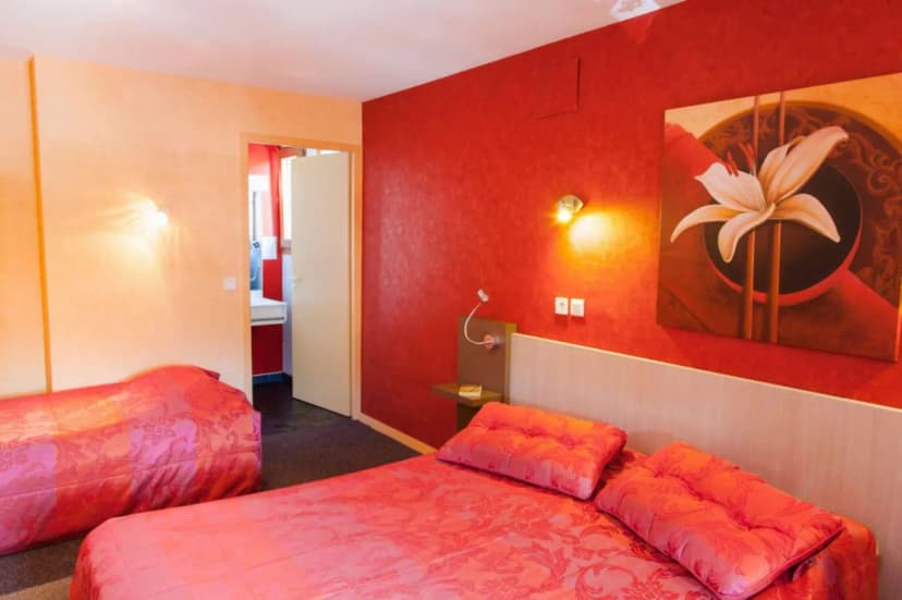 Logis Hôtel le Bourguignon — photo 4