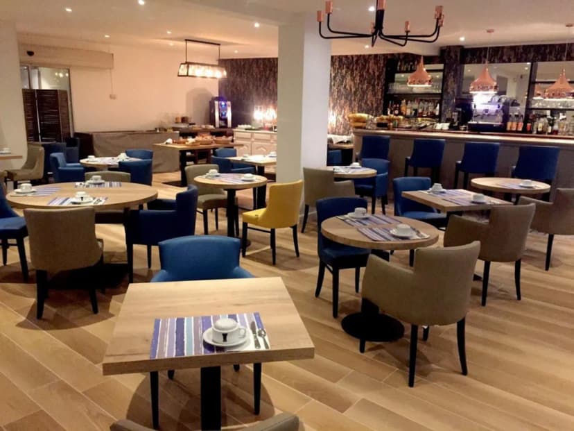 Hôtel et Restaurant Le Galion Canet Plage — photo 4
