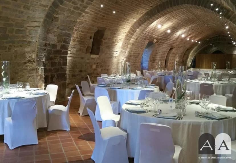 Abbaye de Saint Amant de Boixe — photo 2
