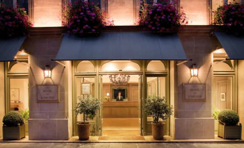 Hôtel de l'Arcade — photo 1