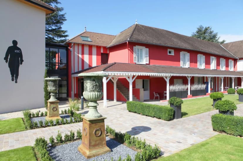 Hotel Les Maritonnes Parc Vineyard Restaurant Rouge & Blanc — photo 1