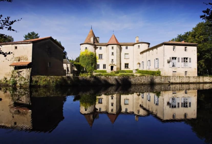 Castle Martinanches — photo 1