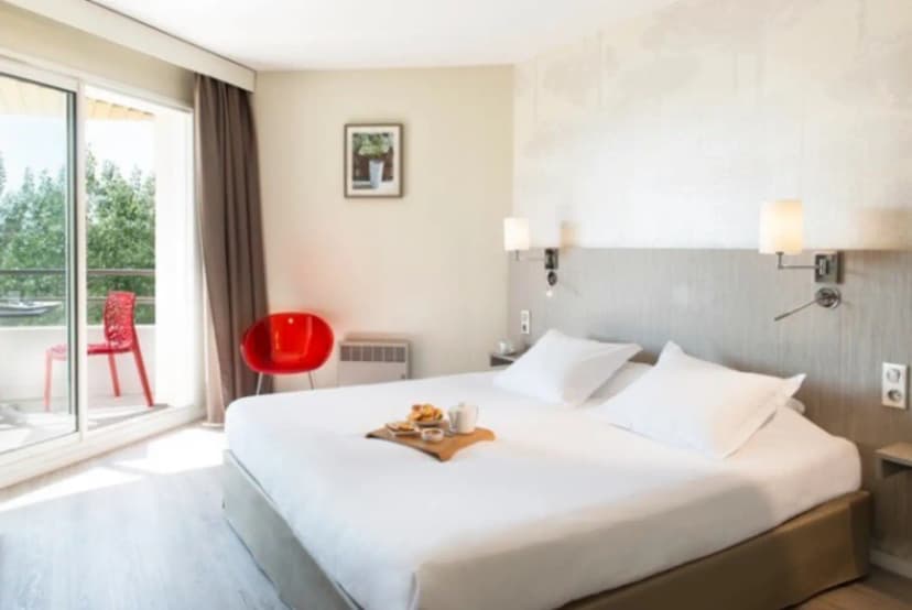 Hôtel Valdys - les Pins — photo 3