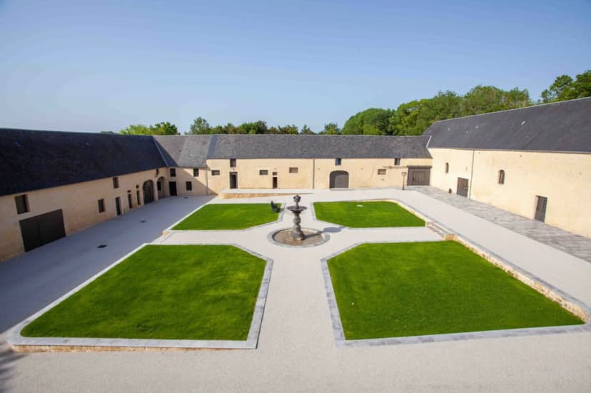 Domaine de la cour des lys * * * * Logis, suites, événements privés et professionnels — photo 1