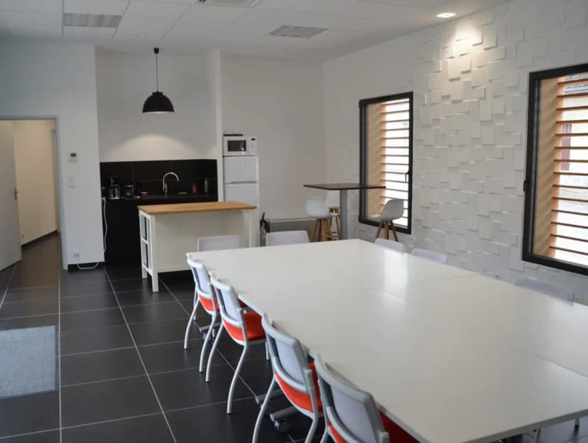Brenne Box, Espace De Coworking, France Services, Cyber-Espace — photo 2
