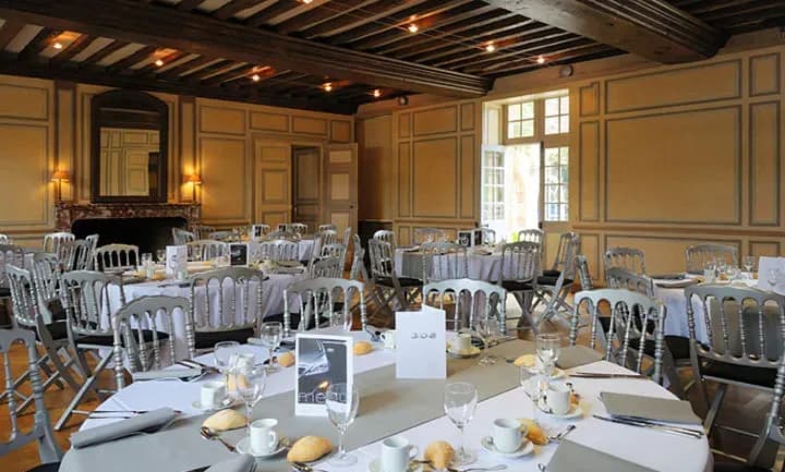 Château De La Cour Senlisse — photo 2