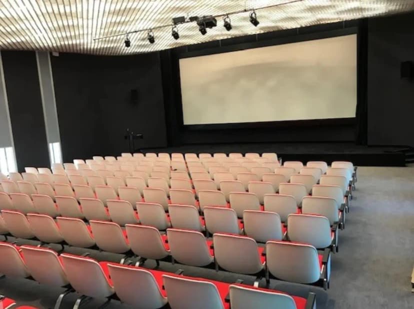 CENTRE D'AFFAIRES LE PHÉNIX — photo 3