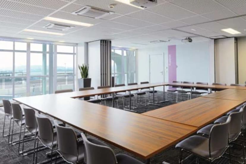 Business Center — photo 3