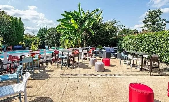CARRÉ PAU AIRPORT HOTEL — photo 4