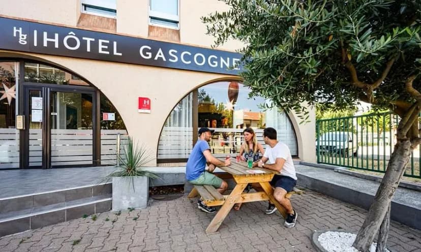 Hotel Gascogne — photo 1