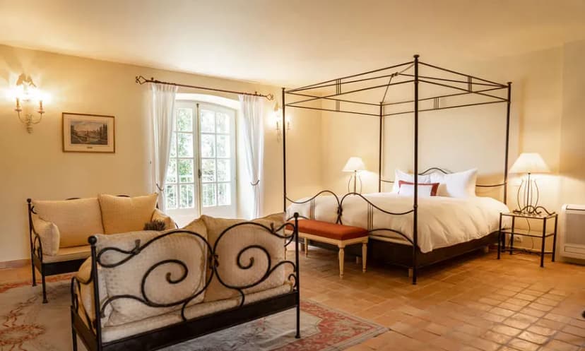 Chateau Les Crostes — photo 4