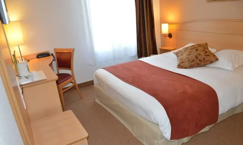 Brit Hotel Châteaudun — photo 5