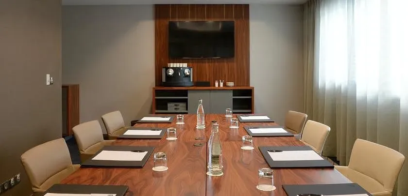 AC Hotel by Marriott Marseille Prado Velodrome — photo 2
