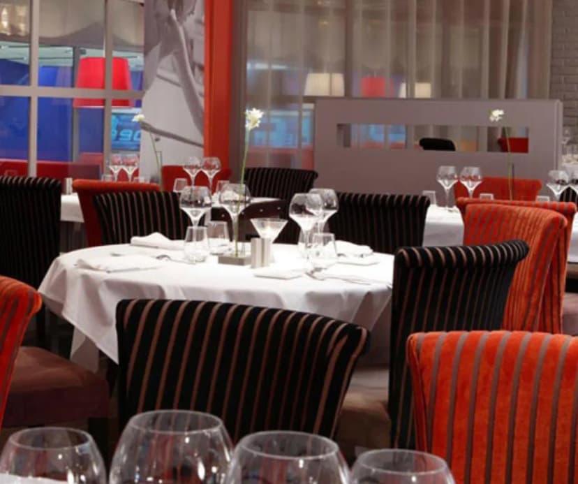 Le Carré Saint Martin - Restaurant/Bowling/Réception/Séminaire/Traiteur — photo 3