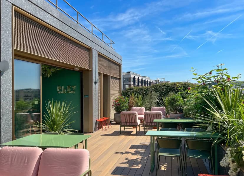 Pley Hotel — photo 1