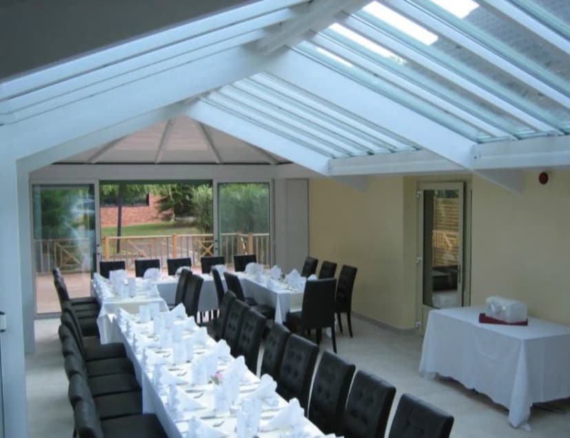 Logis L'Hôtel Restaurant Verrières — photo 2