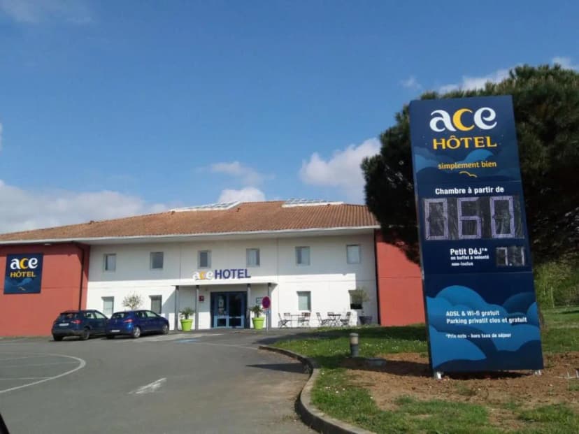 ACE Hôtel Vendée Sainte-Hermine — photo 4