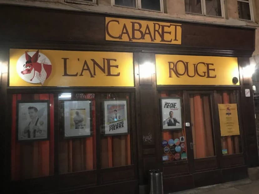 Cabaret L'ane Rouge Dîner Spectacle — photo 1